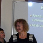 Skolēni eksperimentē 2014 005